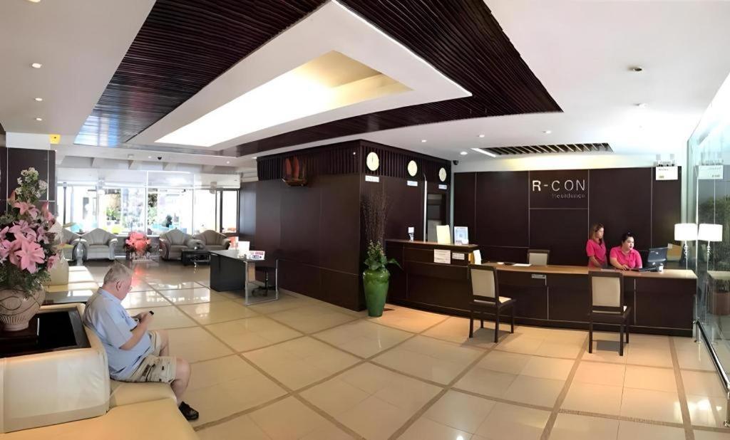 R-Con Residence Pattaya Luaran gambar